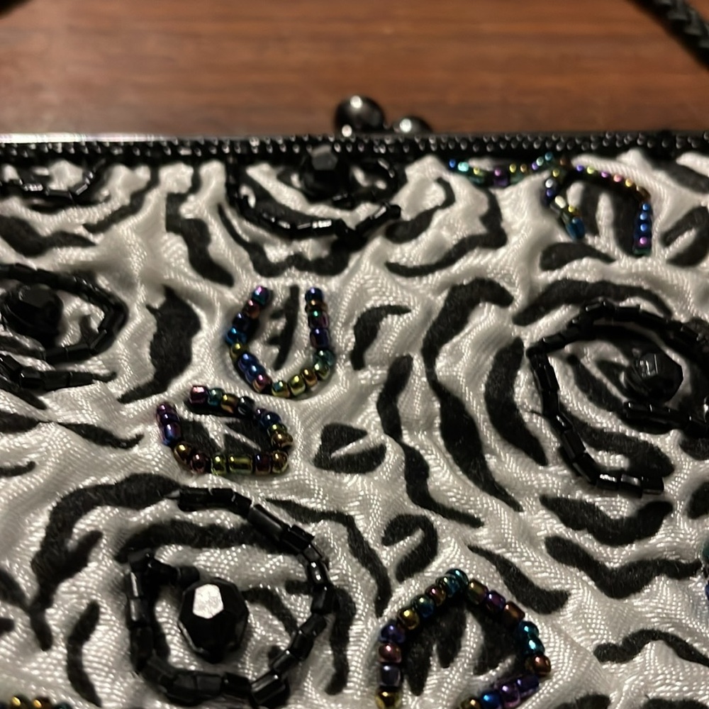 Lacome Evening Bag
Clutch White & Black Satin
Beaded Roses NWOT - Picture 11 of 12